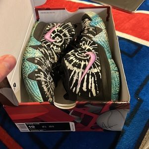 Kyrie 4 All Star. Used with box